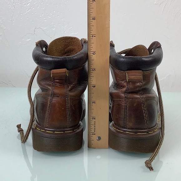 VGT Dr Martens Air Wair rubbed oil Ankle booties 6 eyelets England women Size 9